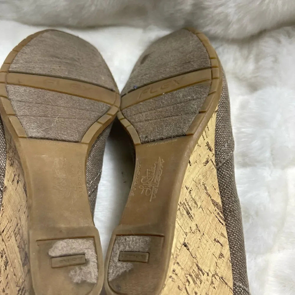Life Stride Memory Foam Canvas khaki cork wedge heels peep toe size10